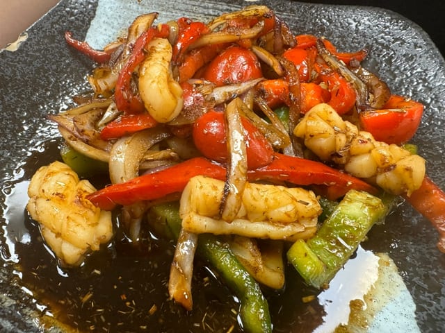 86-Squid Stir-Fried with Lemongrass and Chilli - Muc Xao Sa Ot