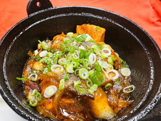 77-Caramelized Swai Fish Filets in Clay Pot - Ca Kho To